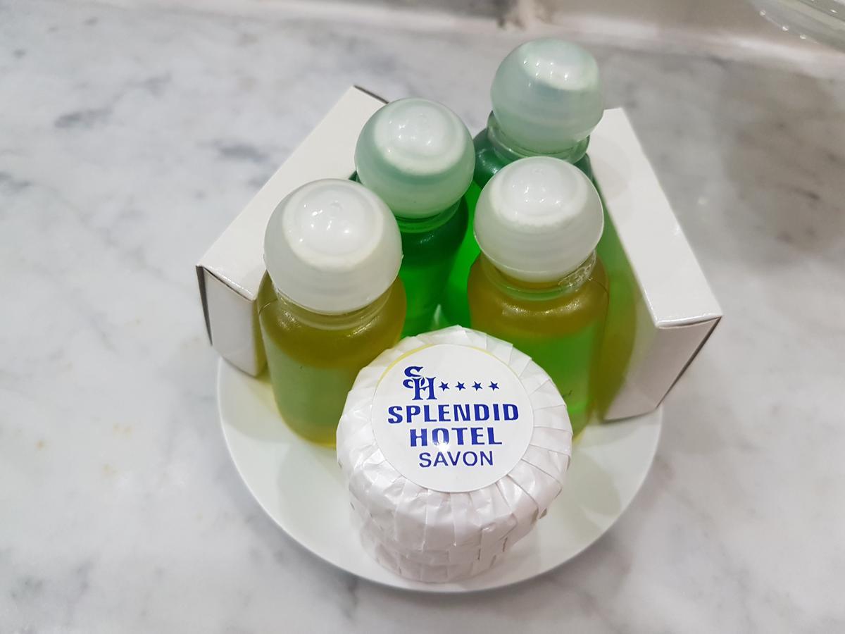 Hotel Splendid Уагадугу Екстериор снимка