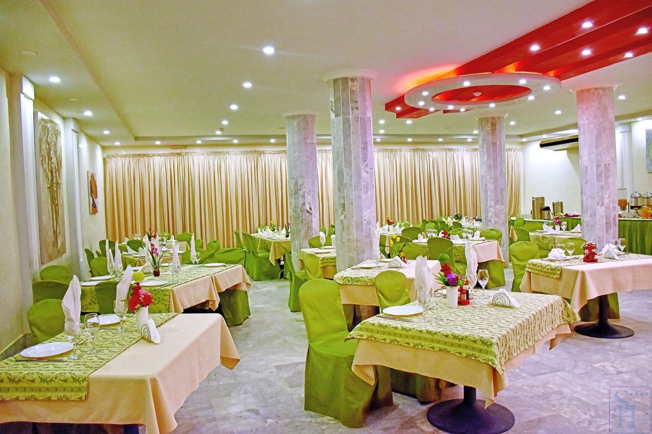 Hotel Splendid Уагадугу Екстериор снимка