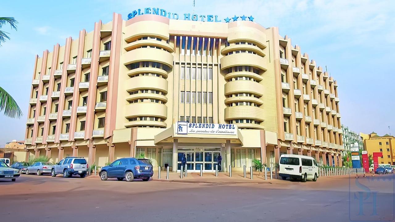 Hotel Splendid Уагадугу Екстериор снимка
